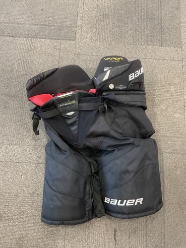 Used Bauer VAPOR HYPERLITE Intermediate Pant Black LG 11614-S000244738