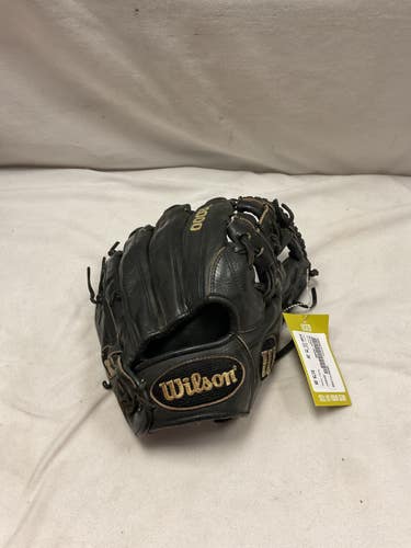 Used Wilson A2000 BB/SB Glove RH Throw Black 11 3/4" 11490-S000277771