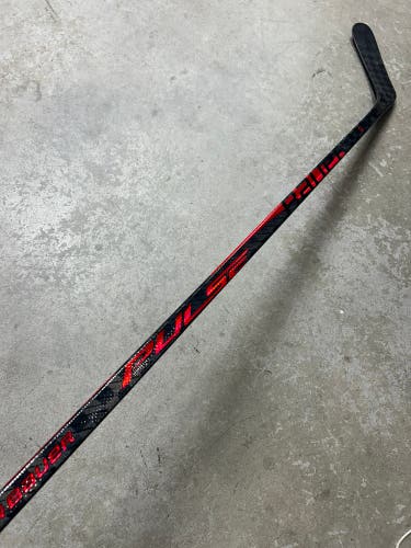 87 Flex P92M Senior Bauer Pulse Left Hand Hockey Stick Pro Stock (Used)
