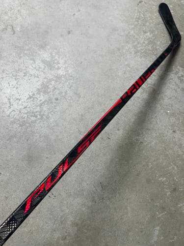 77 Flex P92 Senior Bauer Pulse Left Hand Hockey Stick Pro Stock (Used)