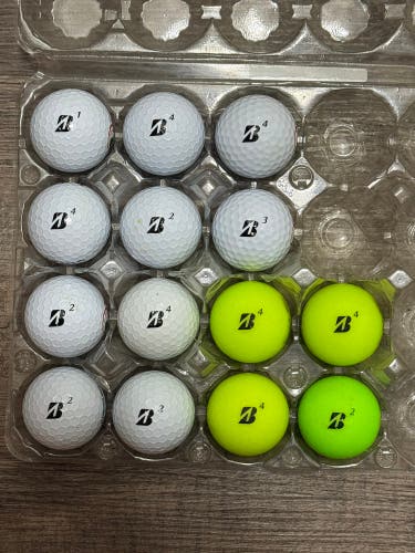 14 Bridgestone e12 Golf Balls - 5A/4A Condition