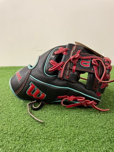 Wilson A2000 PF11SS RH Infield Baseball Glove | 11"