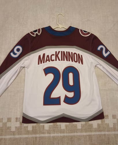 Nathan MacKinnon Jersey Fanatics Breakaway XS
