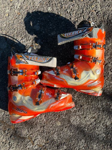 Tecnica Dragon 120 Ski Boots (Used)