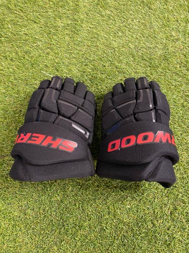 Sher-Wood Code Encrypt 1 Gloves | Senior Size 13"