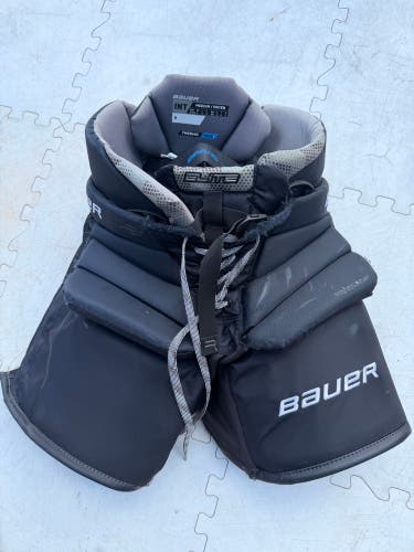 Intermediate Medium Bauer Elite Hockey Goalie Pants (Used)