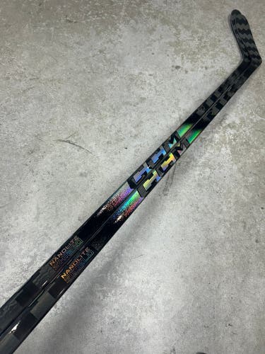 2 PACK 90 Flex P28 Senior CCM Trigger 10 Pro Left Hand Hockey Stick (New) Pro Stock