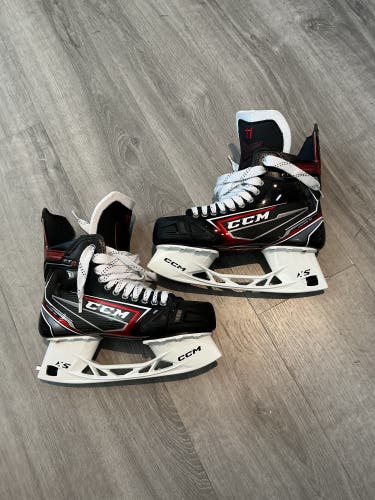 CCM JetSpeed FT2 Skates Pro Stock #11 7.5 (Gently Used)