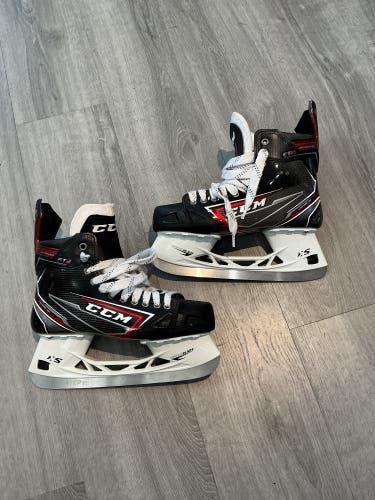 2019 CCM JetSpeed FT2 Skates Pro Stock 9 (Used)