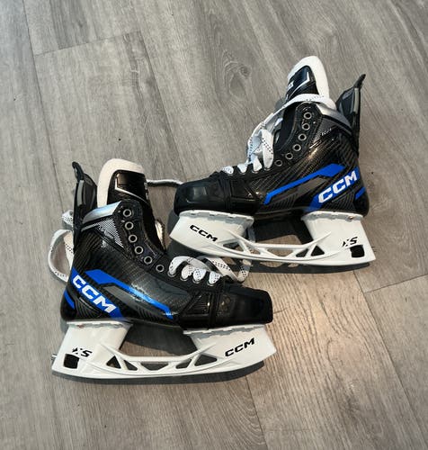 CCM AS-V Pro Code Blue Hockey Skates Pro Stock #88 6 (Gently Used)