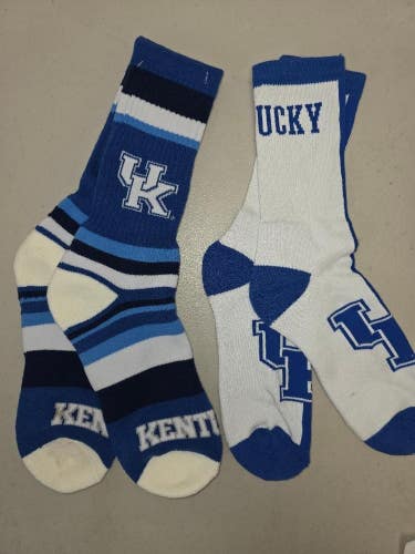 ST16 Mens NCAA KENTUCKY WILDCATS Crew Socks Lot of 2 Pair LARGE NEW