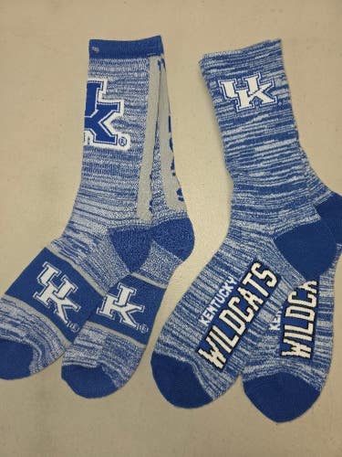 ST21 Mens NCAA KENTUCKY WILDCATS Crew Socks Lot of 2 Pair LARGE NEW