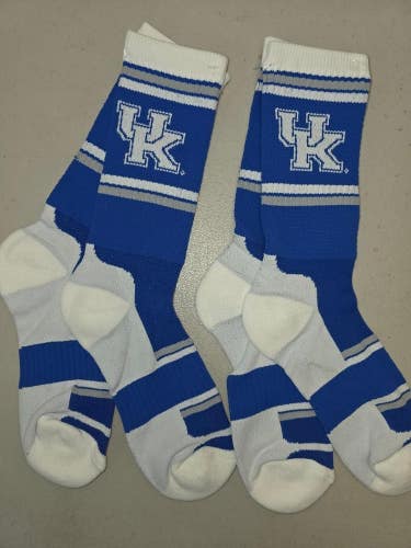 ST25 Mens NCAA KENTUCKY WILDCATS Crew Socks Lot of 2 Pair LARGE NEW
