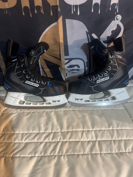 Black 2015 Bauer Nexus 6000 Hockey Skates Regular Width Size 3 (Used)