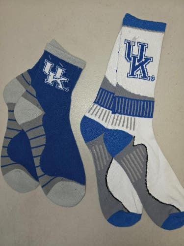 ST28 Mens NCAA KENTUCKY WILDCATS Crew Socks Lot of 2 Pair LARGE NEW