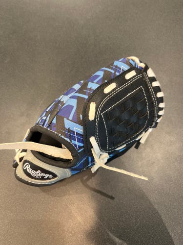 Blue Rawlings Remix RH Baseball Glove 9" (Used)