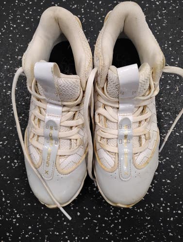 Used Under Armour BH BB/SB Cleats White Junior 03 11849-S000044738