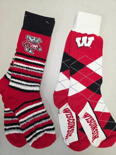 ST24 NCAA WISCONSIN BADGERS Crew Socks Lot of 2 Pair OSFM ONE SIZE FITS MOST New