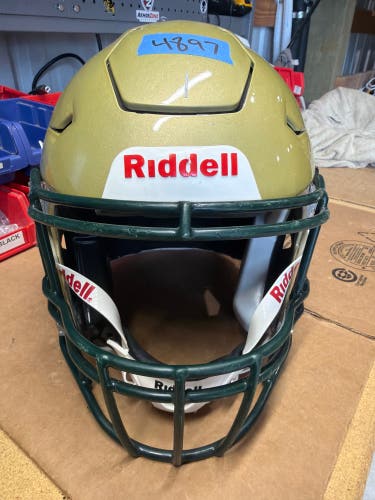 USED RIDDELL FLEX ADULT HELMET - MEDIUM - VEGAS GOLD