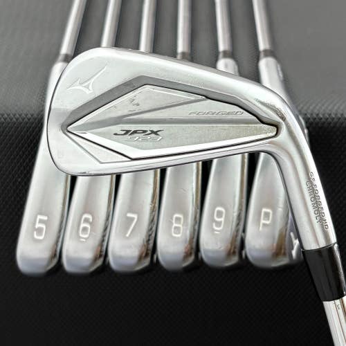 MIZUNO JPX 923 FORGED IRON SET 4-P +1/2"