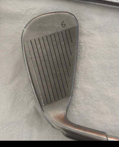 Men's 2011 Ping G20 Right Handed Iron Set Stiff Flex (Used)