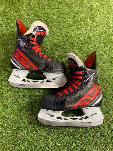 CCM JetSpeed FT6 Pro Hockey Skates | Youth Size 11 (Regular)