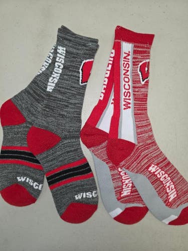 ST41 Mens NCAA WISCONSIN BADGERS Crew Socks Lot of 2 Pair LARGE New