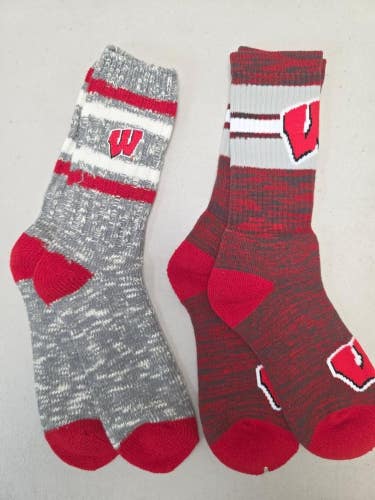 ST51 Mens NCAA WISCONSIN BADGERS Crew Socks Lot of 2 Pair LARGE New