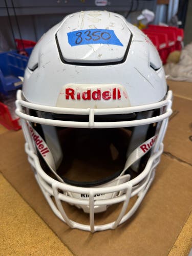 USED RIDDELL FLEX ADULT HELMET - LARGE - WHITE METALLIC