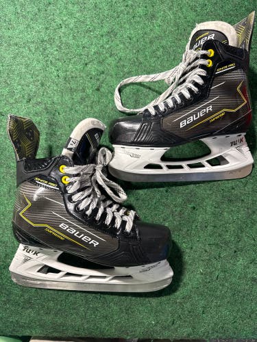 Senior Bauer Supreme Ignite Pro Hockey Skates (Extra Wide) Size 7.5 (Used)