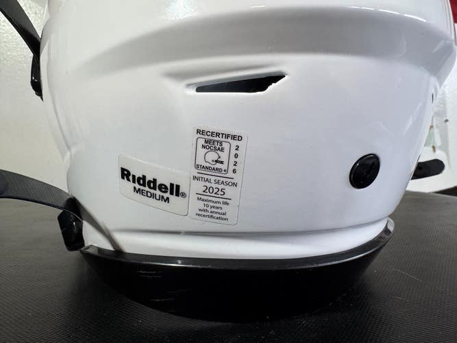 White Youth Medium Riddell SpeedFlex Helmet