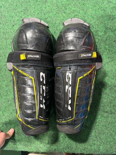 Senior CCM Tacks 9080 Shin Pads 13" (Used)