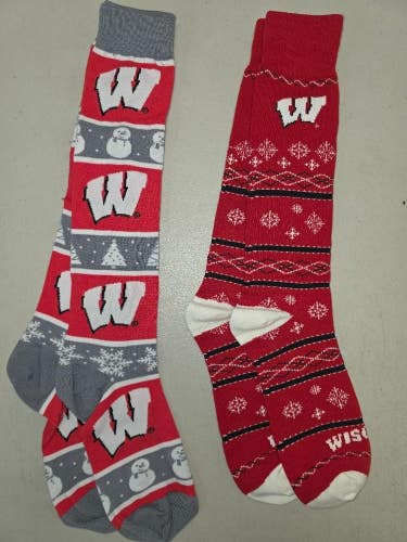 ST58a Mens NCAA WISCONSIN BADGERS Crew Socks Lot of 2 Pair MEDIUM New