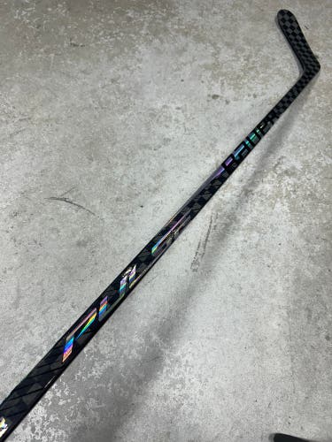 82 Flex P92M Senior Bauer Pulse Left Hand Hockey Stick (Used) Pro Stock