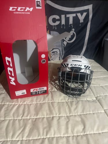 Youth CCM FitLite 30 Helmet (Used)