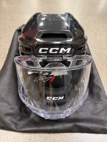 Large CCM Tacks 920 Helmet (Used)