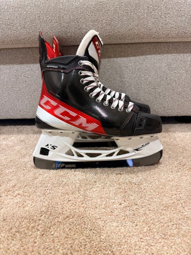 2021 CCM JetSpeed FT4 Pro Hockey Skates 6.5 (Used)
