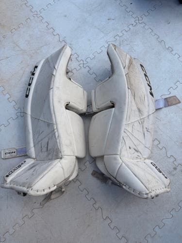 30" +1 CCM Axis 2.9 Hockey Goalie Leg Pads (Used)