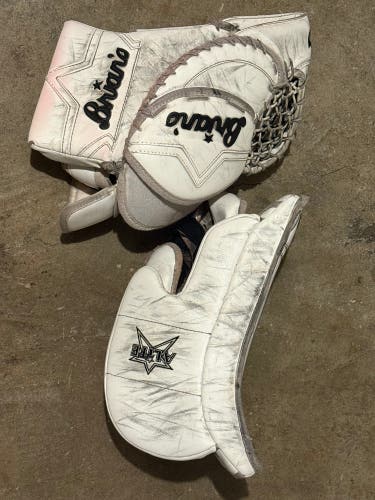 Brian’s Alite Intermediate Goalie Catcher & Blocker Set – White