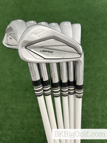 Mizuno JPX 923 Forged Iron Set 5-G / Raijin VA Composite IR 85 Stiff Graphite