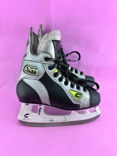 Graf Supra S31 Hockey Skates JR Size 2