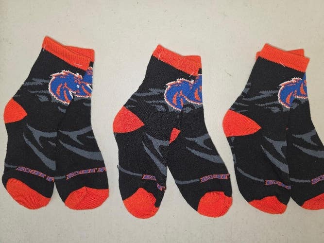 ST1 YOUTH 1-3 NCAA BOISE STATE BRONCOS Crew Socks Lot of 3 Pair New