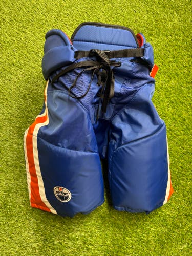 Edmonton Oilers Large CCM HP45 Hockey Pants Pro Stock (New)