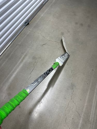Senior Bauer Vapor Hyperlite Regular Goalie Stick 25" Paddle (Used)