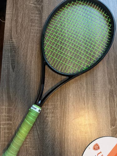 Adult HEAD Speed Tennis Racquet (Used)