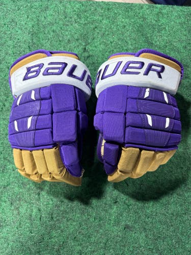 Purple Senior Bauer Pro Series Gloves 14" (Used) | St. Michael's College