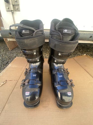 Mondo 25 & 25.5 Tecnica Cochise Ski Boots Soft Flex (Used)