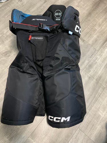 LIKE NEW Senior Large CCM JetSpeed + Hockey Pants (Used)