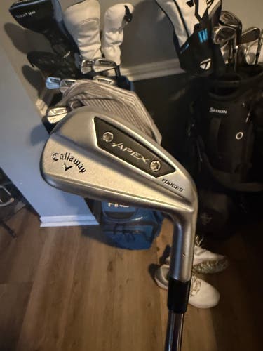 Men's Callaway Apex AI200 4 iron  (Used)