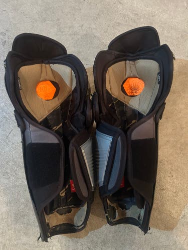 Senior CCM Tacks AS-V Pro 15" Shin Pads (Used)
